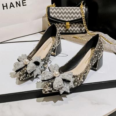 Jauni apavi sievietēm Luksusa pumpas Jaunas OL Crystal Clover Bowknot Ikdienas augstpapēžu kurpes vakariņu ballīšu kleitu kurpes