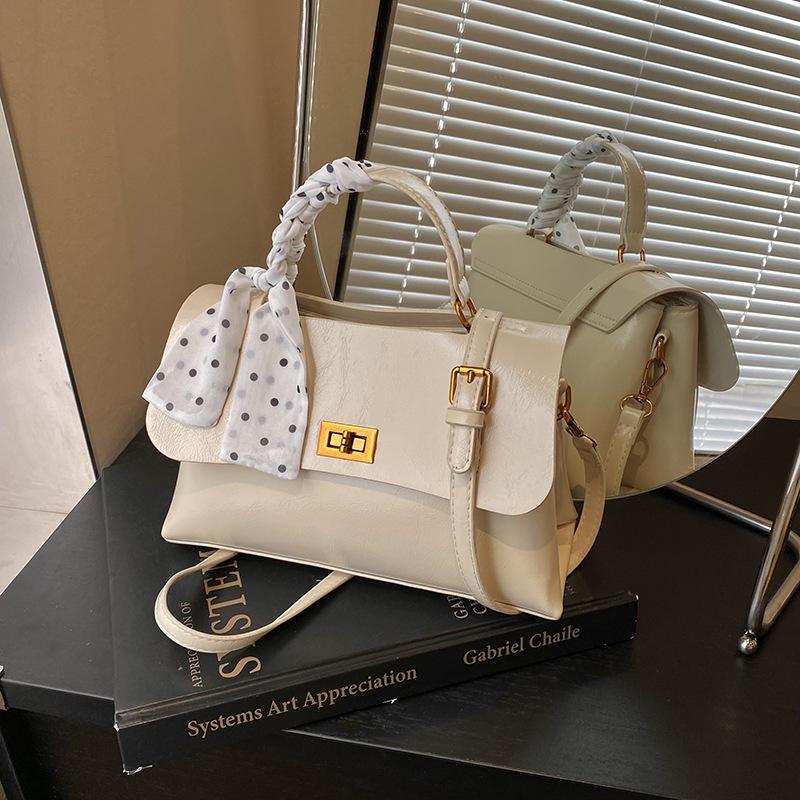 Premium Sense Hand Carry Small Square Bag Women's Spring New Fashion Shoulder Messenger Bag Work Commuter Bag