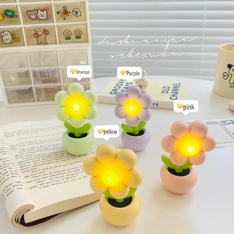 Mini Flower Night Light: Cute Bedroom Bedside DIY Ornament, Creative Graduation Gift Table Lamp, Cream Glue Finish