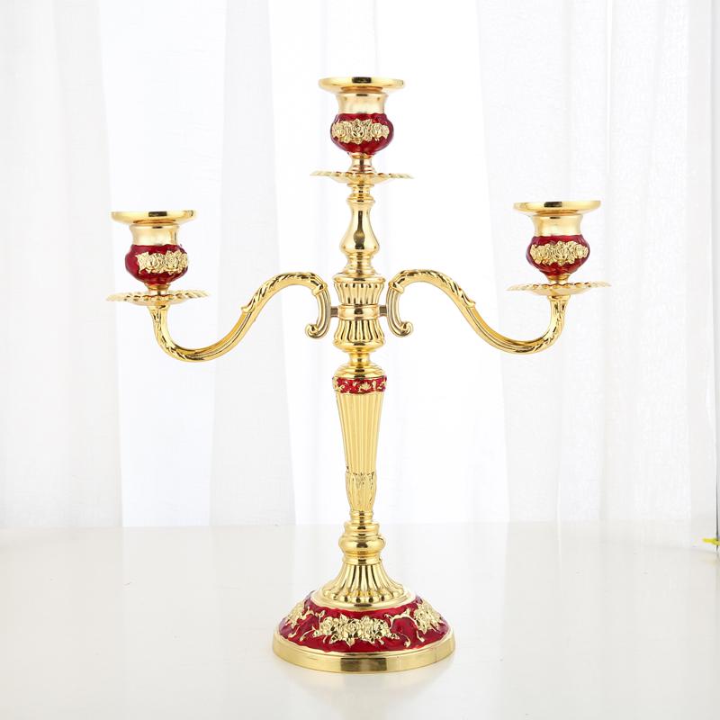 Europäischer dreiköpfiger Luxus-Kerzenständer für romantische Kerzenlicht-Dinner