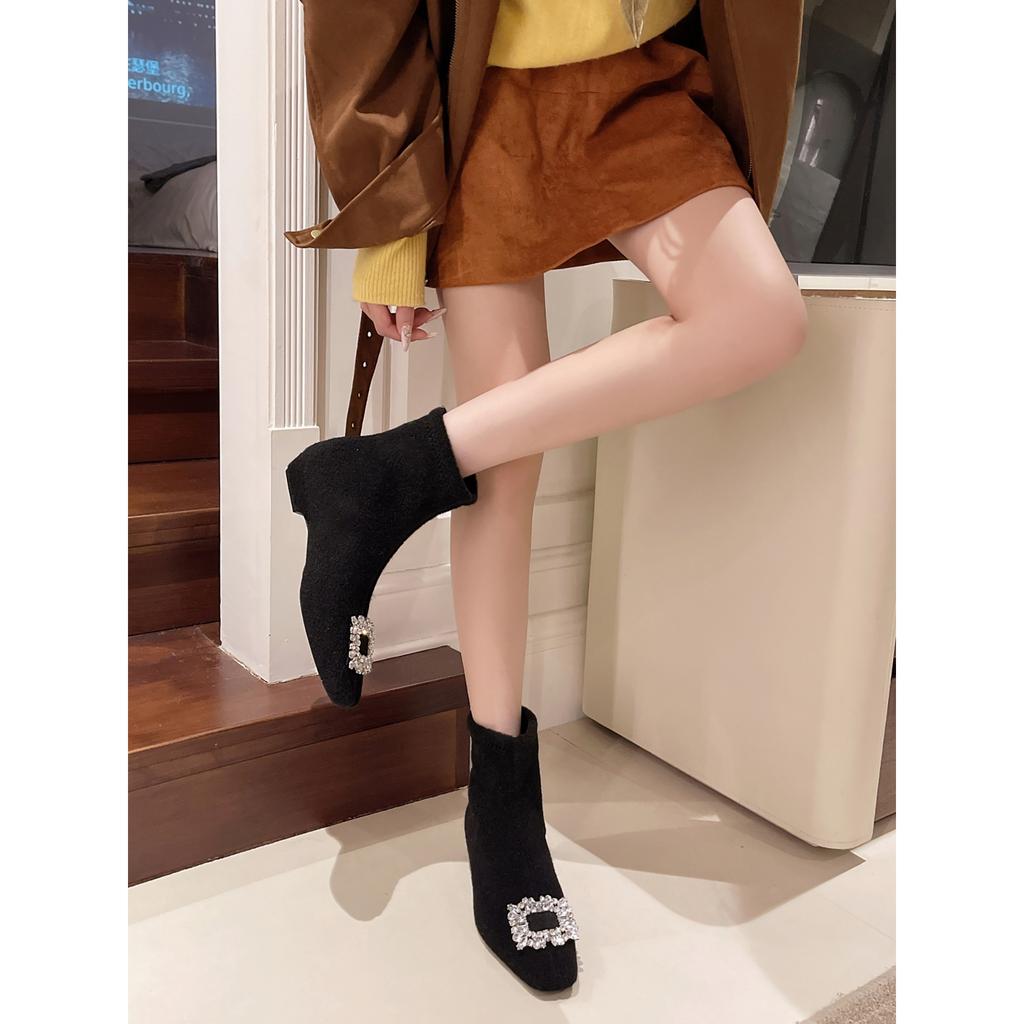 Black Retro British Style Square Head Thick-soled Short Boots for Women's Autumn and Winter with Skirts