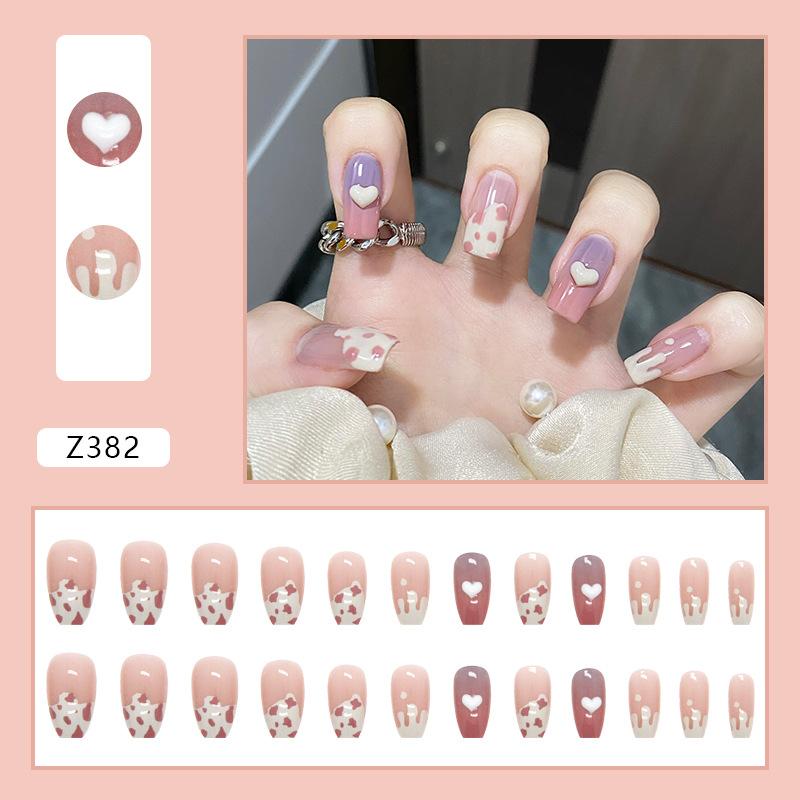 

Diamond Love Wearing Nail Постепенное изменение смазывание Короткий балетный узор коровы Нейл-арт Часть Готовый съемный ноготь Часть