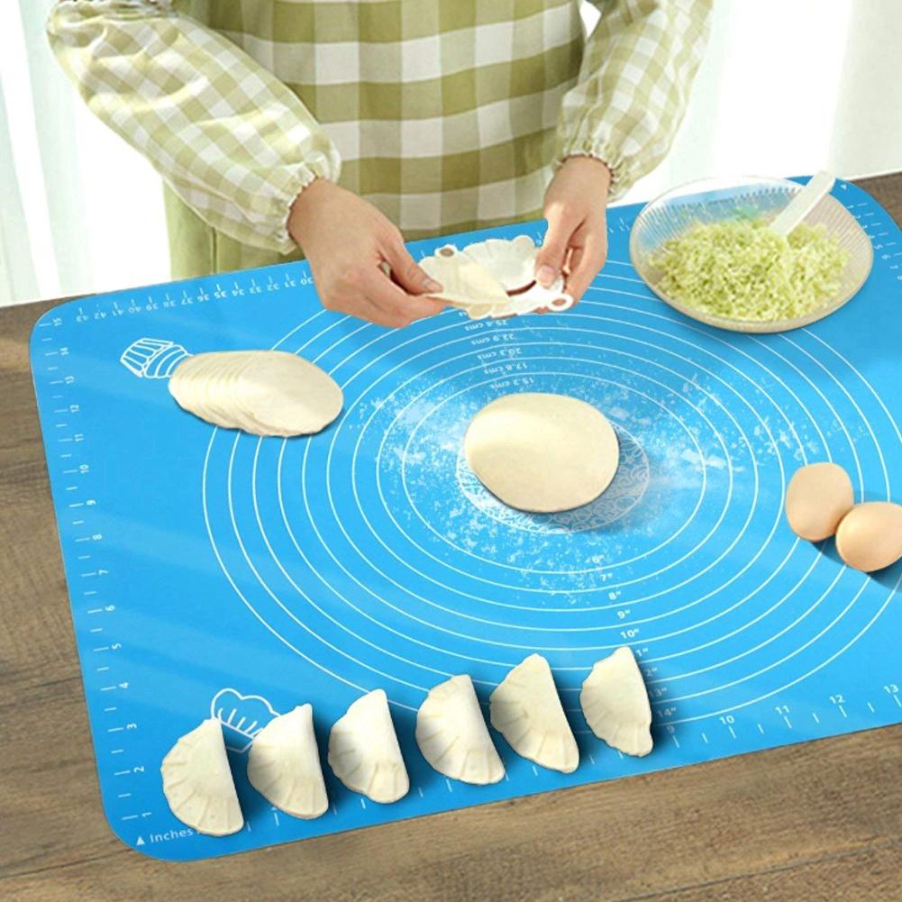 64x45cm High Temperature Resistant Non-Stick Silicone Dough Mat with Scale Baking Tool(Blue )