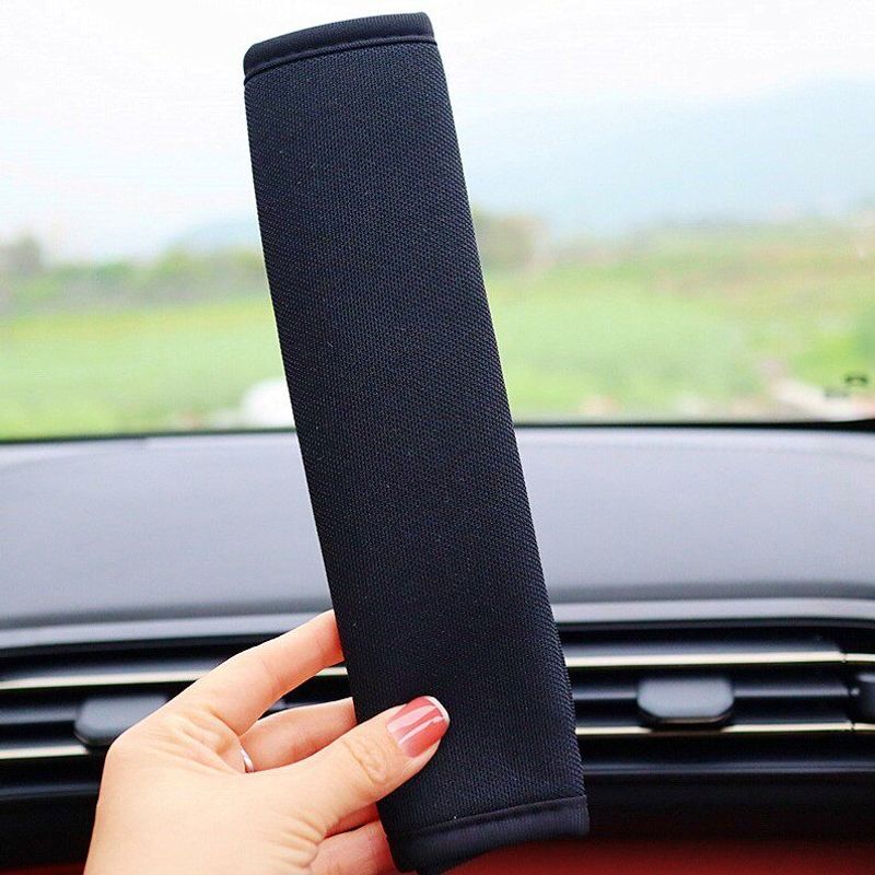 

Cute Cloud-Shaped Car Seatbelt Shoulder Pad, Anti-Wear Clothing, Universal for All Seasons, Car Seatbelt Decoration Accessories for Women 1 Black Ice Silk Shoulder Pad [Pure Version