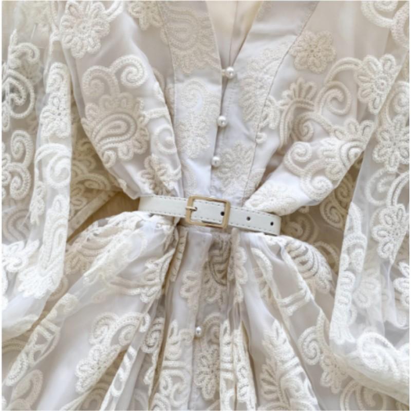 Elegantes Damenkleid