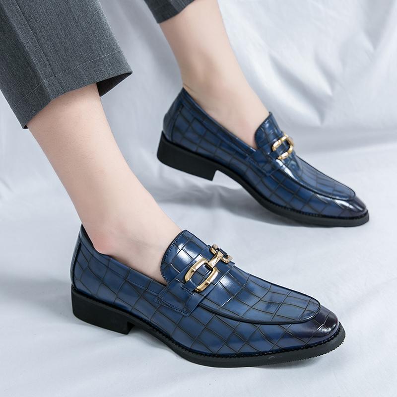 FashionMan Shoes Leather Men Casual Shoes slip on Business Formal British Style Luxury Male Loafers For Men Green moccasins