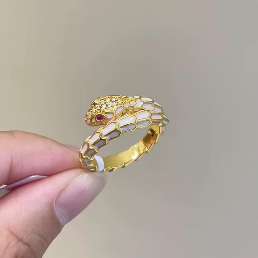 

Non Fading Ancient French Sand Gold Enamel Snake Ring, Women s Light Luxury Temperament, High-end Feeling, Open Mouth Eating Ring adjustable open end