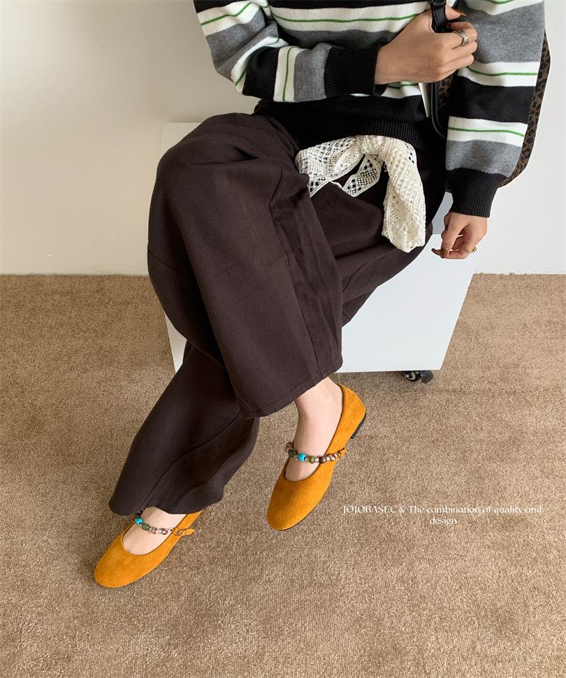 

2025 new single shoes women s retro round head light mouth metal word with green white flat Mary Jane shoes 39 жёлтый