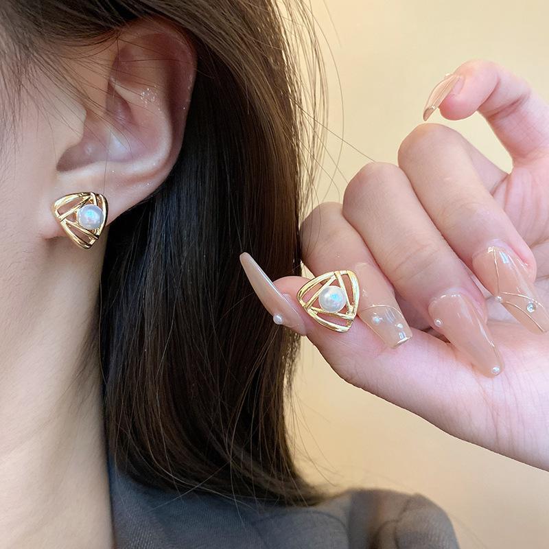 925 Silver Needle Temperament High-end Full Diamond Pearl Earrings Women's ins Wind Geometric Earrings Korean Light Luxury Earrings