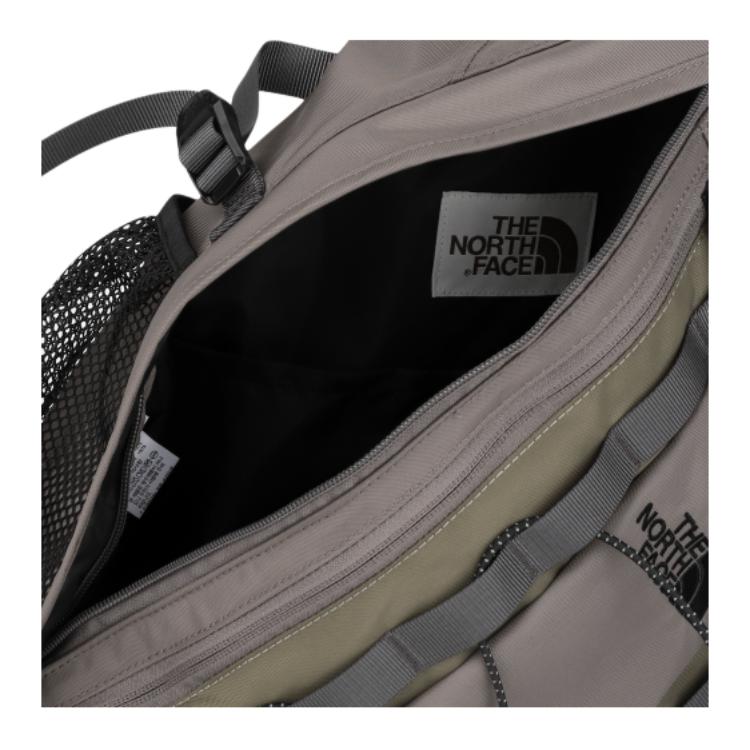 The North Face 21L Bolsa de Ombro Eletrônica com Estampa de Logo Design Color Block Nylon Transversal Unissex Marrom Claro NN2PR58L
