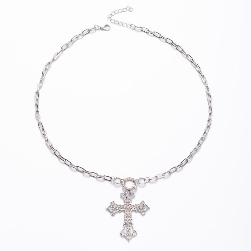 

Полое ожерелье с крестом, ретро мода, легкая роскошь, нишевые бриллиантовые аксессуары, темпераментная универсальная цепочка на ключицу