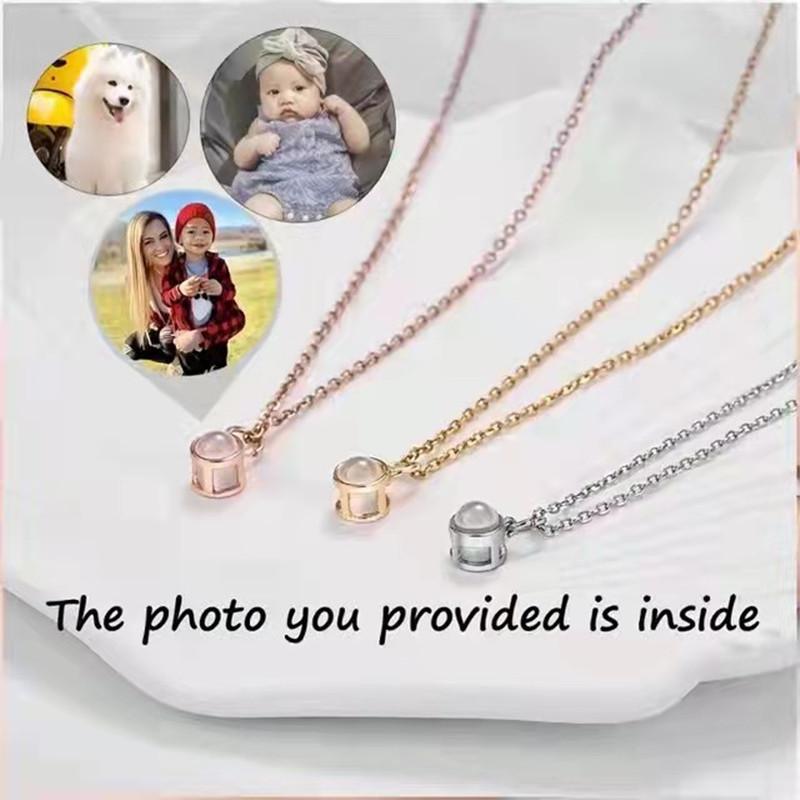 Multilingual 'I Love You' Nano Projection Necklace with Customizable Photo