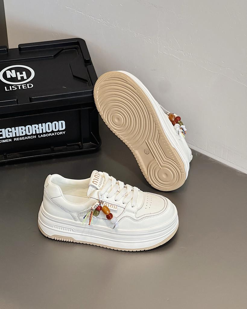 European Leather Breathable Casual Little White Shoes Women's 2025 Autumn New Hong Kong Style Heightening Board Shoes Slim Bread Women's Shoes