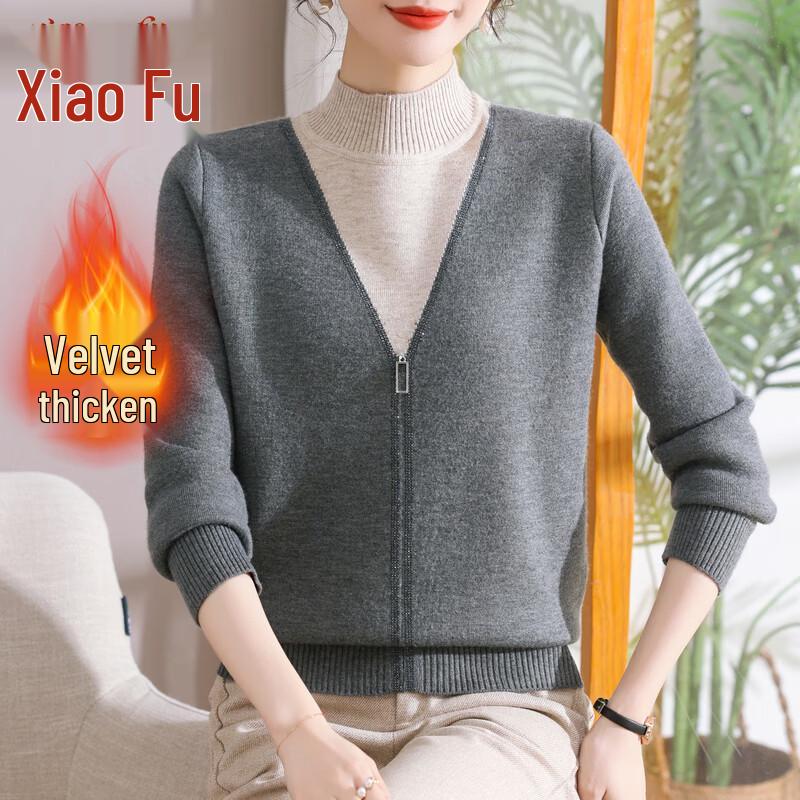 Middle-Aged Women's Autumn Velvet-Lined Knit Top