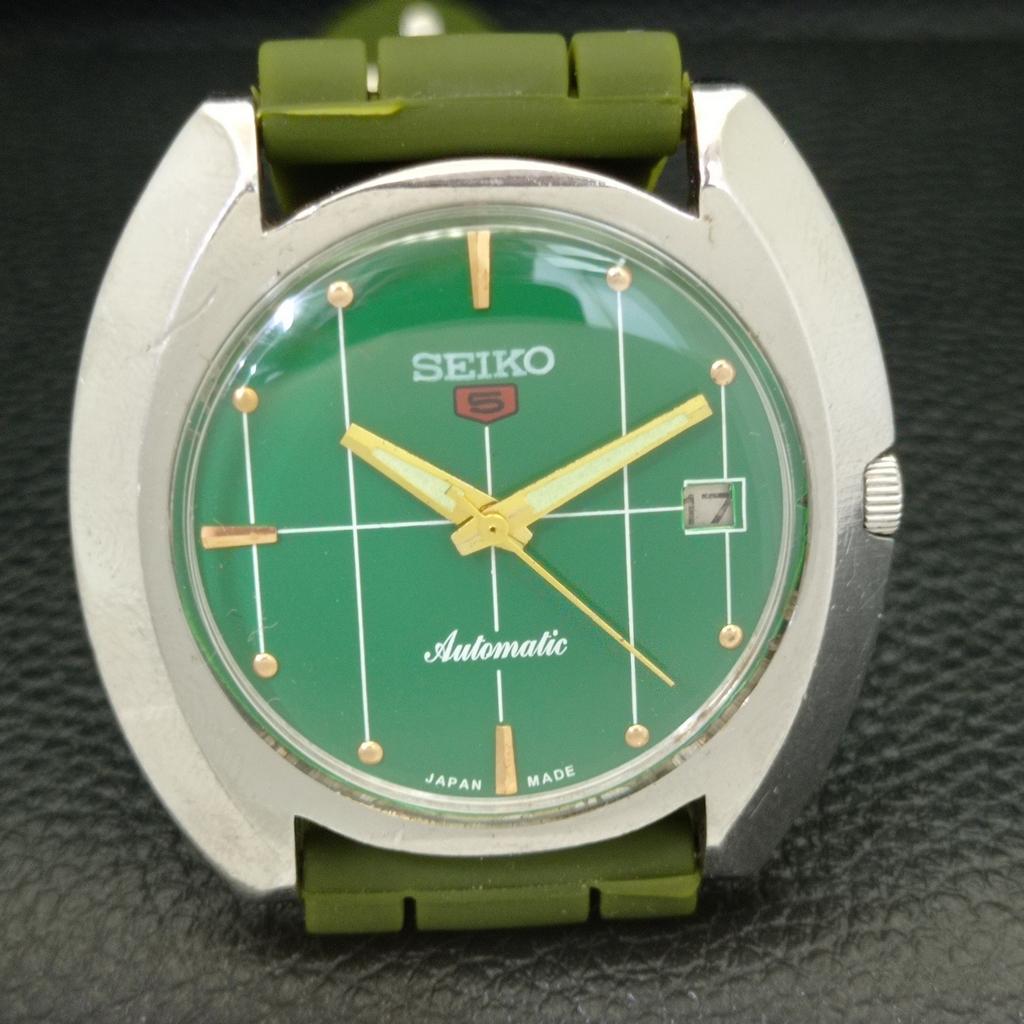 USED VINTAGE SEIKO 5 AUTOMATIC 7025A JAPAN MENS GREEN COLOR DIAL WATCH A433606-2