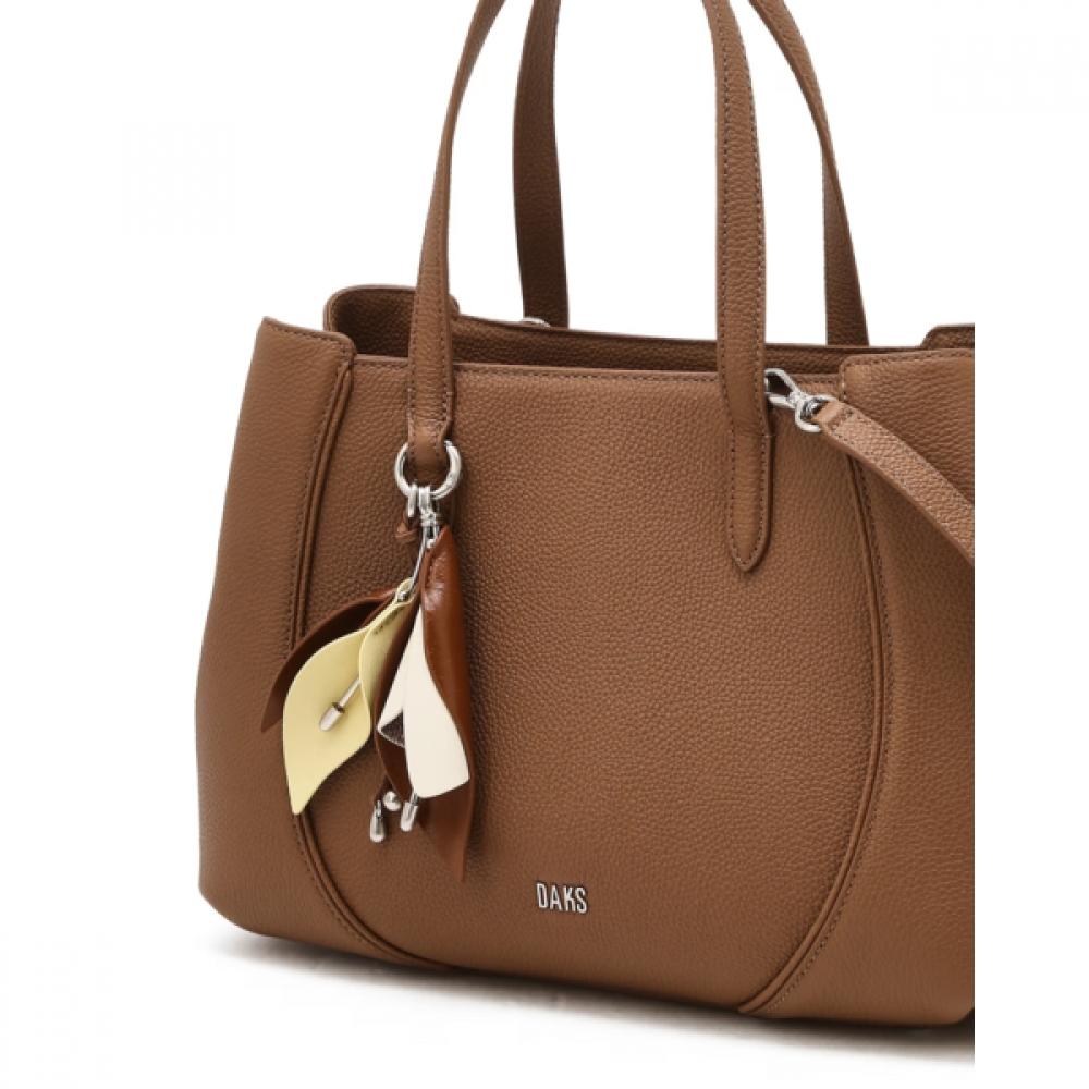 Daks M Brown Cowhide Flower charM Tote Bag Dcba6f563w2