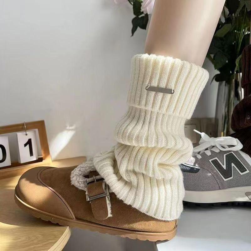 Loose Leg Covers for Autumn and Winter, Versatile Women, Pile Socks, Metal Label Sock Covers, Warm Knitted Shoe Covers, Cute