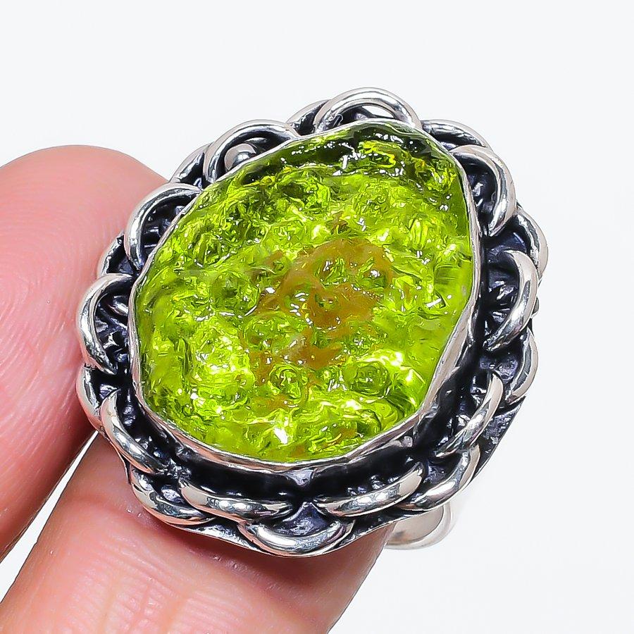 

Natural Moldavite Quartz Gemstone 925 Sterling Silver Jewelry Ring Size 10 T6S81