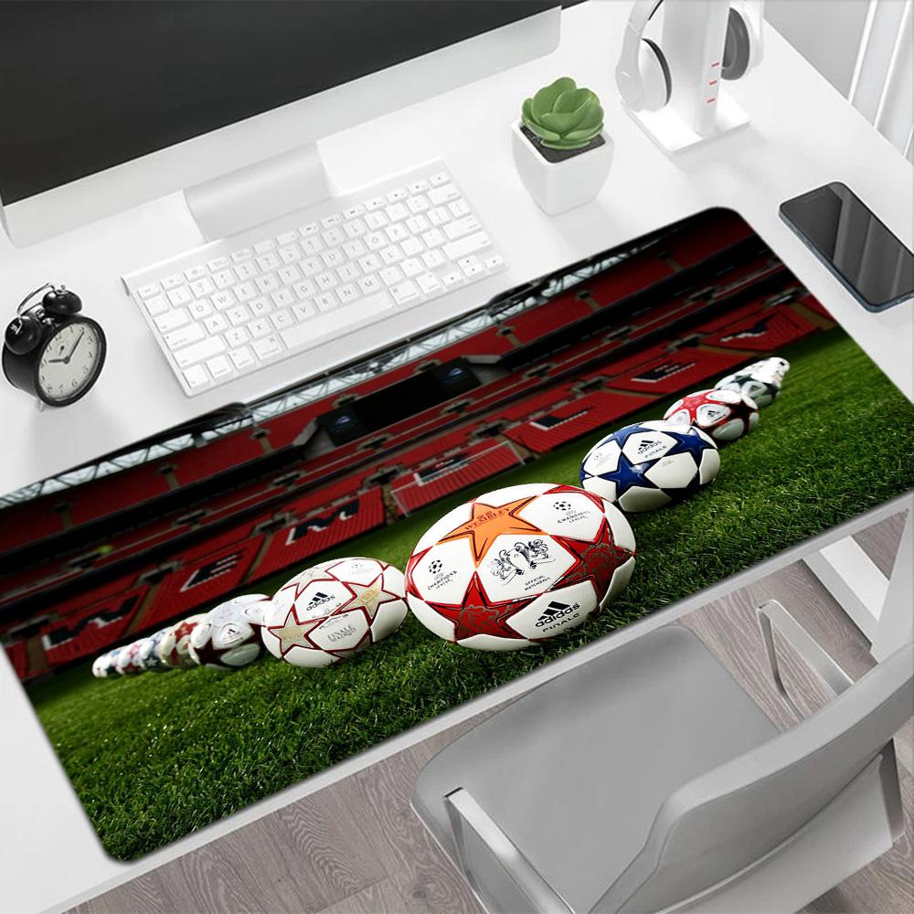 Manchester United's Alexis Sanchez Large Mouse Pad Office Mouse Mats Desktop Mouse Pad Non-Slip Rubber Base Perfect for Office Laptop Gaming Setup