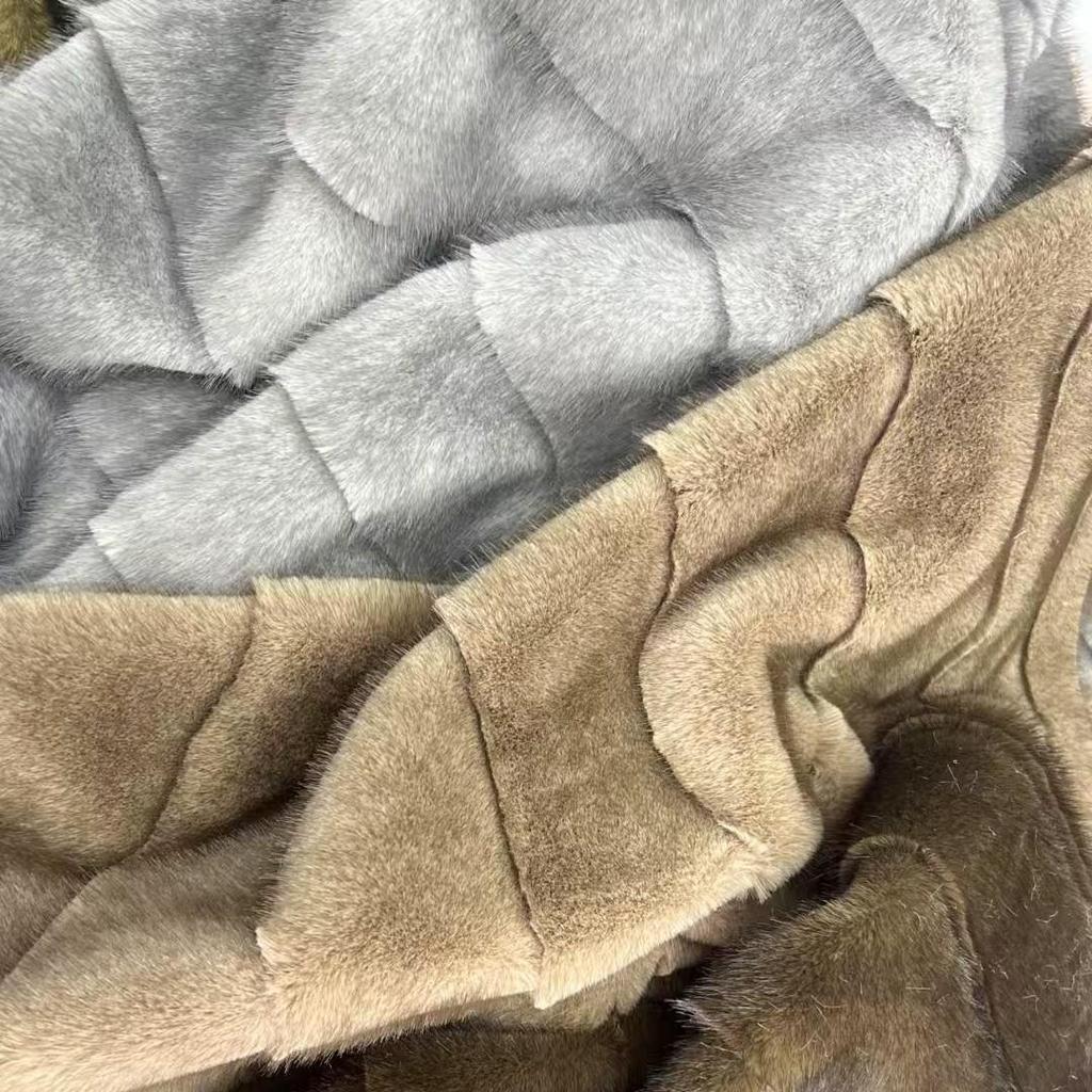 Danish Snow Mink Velvet Faux Fur Plush Fabric for Clothing and Luggage