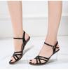 2020 sommer Neue Alle-um Sommer frauen Schuhe Ein Wort Schnalle Einfache Hang Ferse Sandalen Transparent LFD