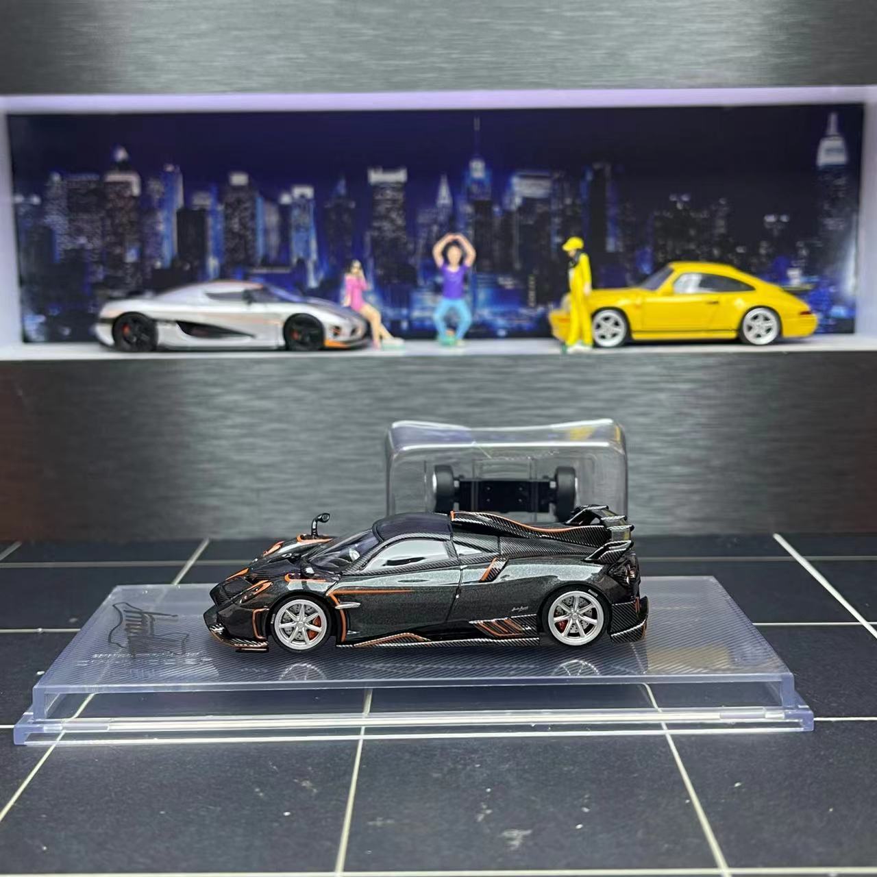 

Diecast CM 1:64 Scale Pagani Sports Car Alloy Car Model Collectible Toy Gift Souvenir Display Ornament