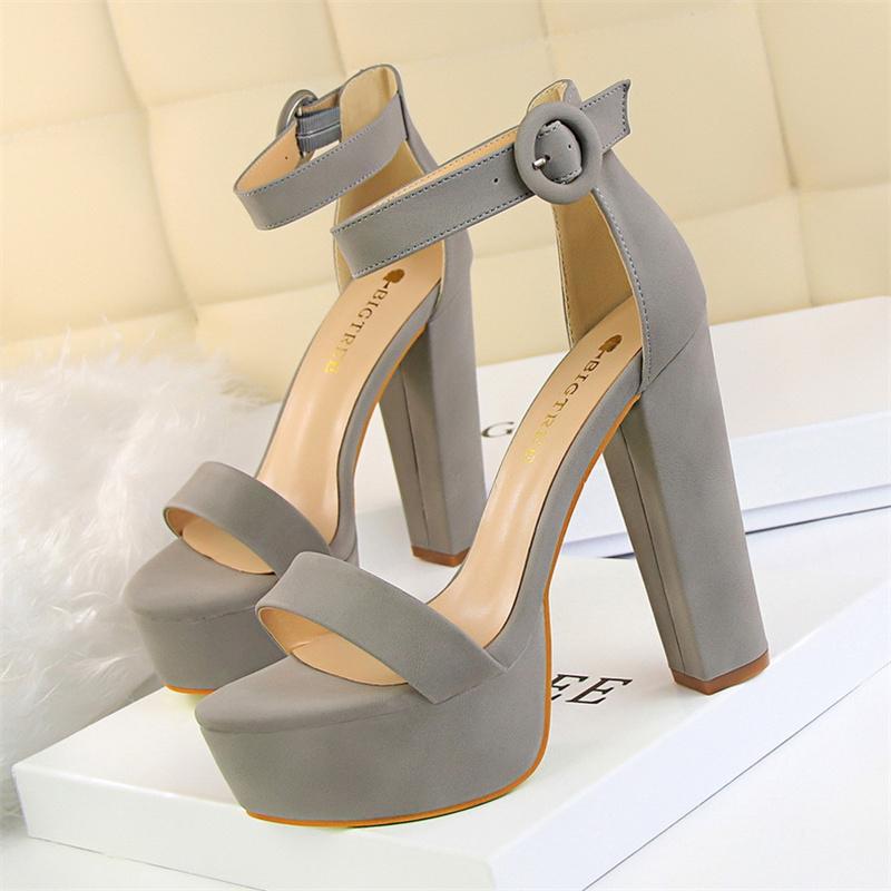 

Fashion New Fashion Simple Comfort Women Platform High Heels Sandals Summer Peep Toe Party Wedding Pumps Buckle Slimming Shoes 36