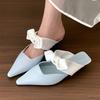 Scarpe da donna – Mules da donna