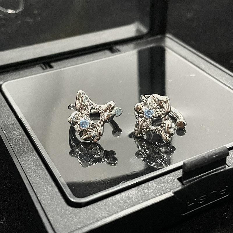 Ear Clips No Ear Piercings Ear Bone Clips Niche Design High-End Zircon Cold Wind Stud Earrings Women'S Earrings