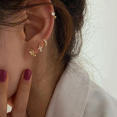 Brincos de Borboleta em Prata 925: Elegante, Pequeno, Design de Nicho, Estilo Frio High-End para Mulheres