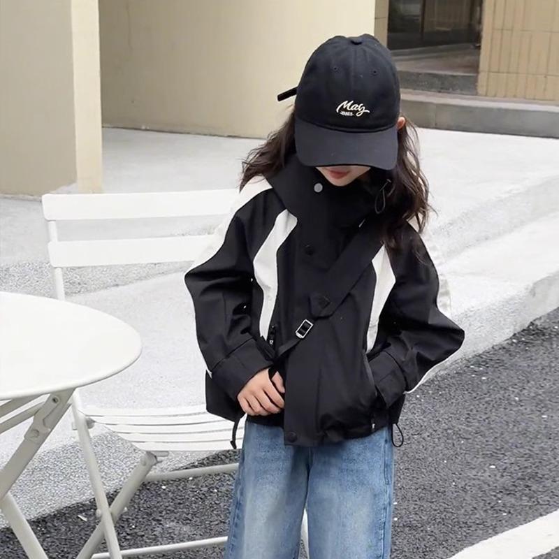 Girls' 2025 Spring/Autumn Fashion Windbreaker: Big Child's Trench Coat & Thin Jacket.