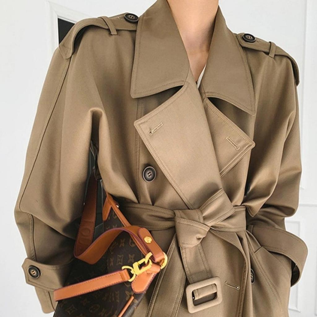 2025 Damen Khaki Midilanger Trenchcoat: Britischer Stil, Taillenformend, Lässige Eleganz.