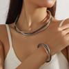 Collier superposé Hip Hop Collier punk créatif en métal Collier ras-du-cou torsadé Accessoire de bijoux