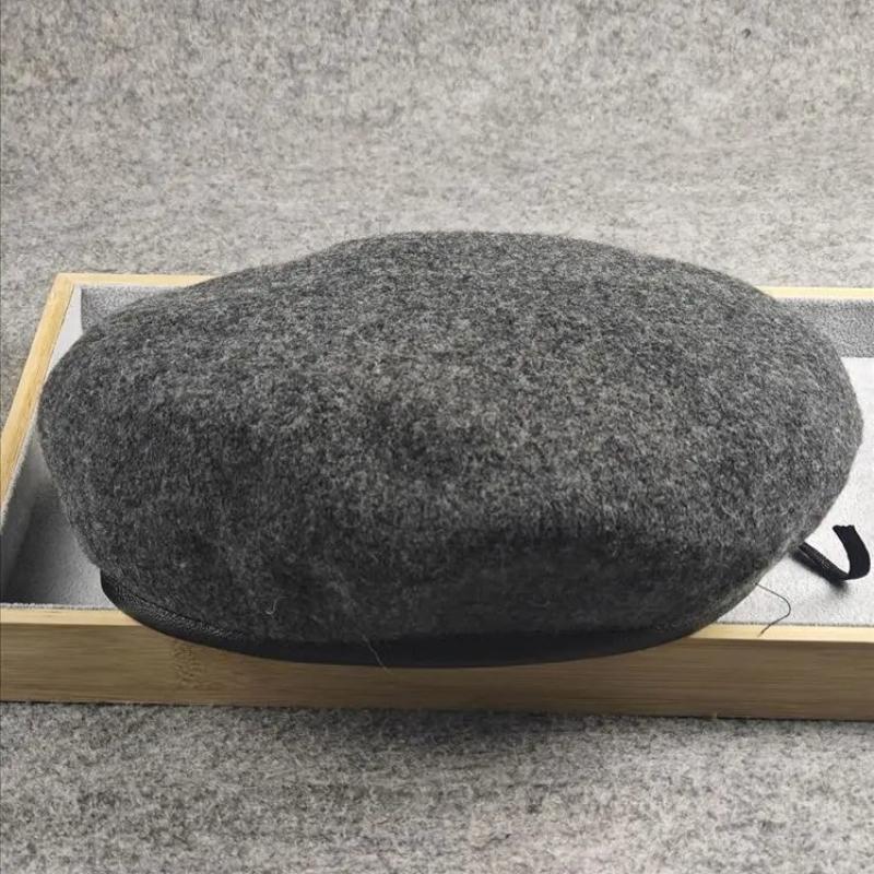 

European Style Big Size XXXXL 62cm Men s Hat Retro Wool Military Army Berets Fashion Casual Leather Brim Beret Cap Women 54-60cm XXXXl60-62cm темно-сірий