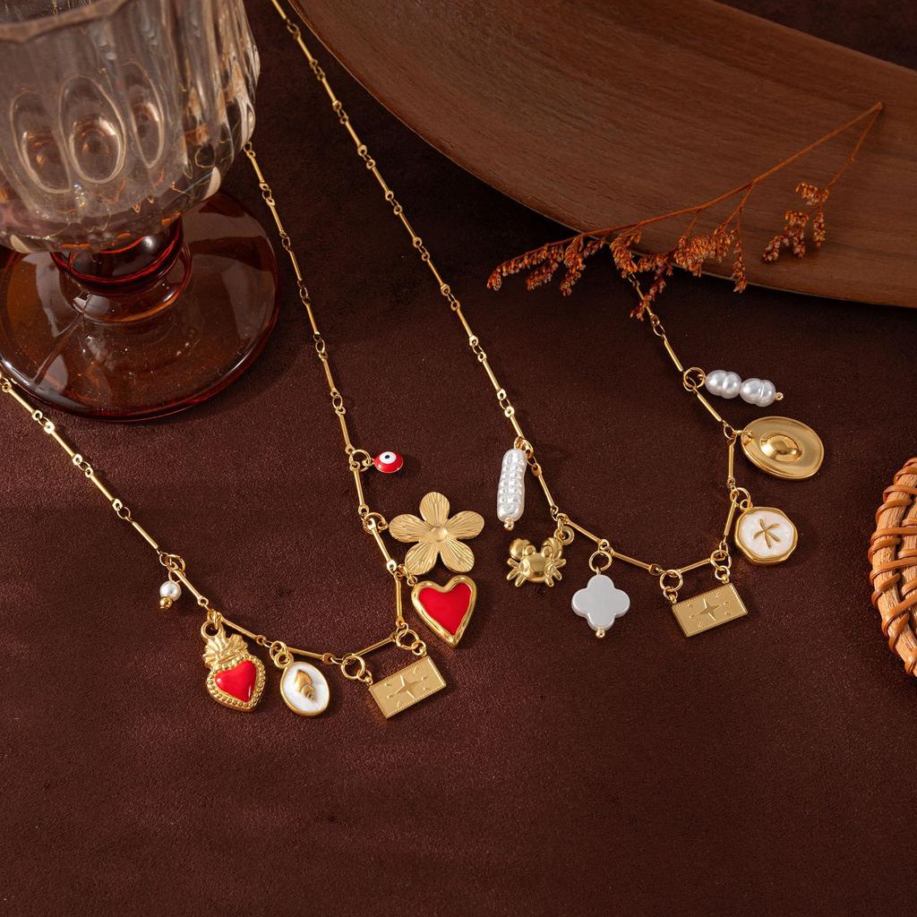 Vintage Love Pearl Light Fashion Ladies Necklace Pendant Fresh Hat Necklace Collarbone Chain