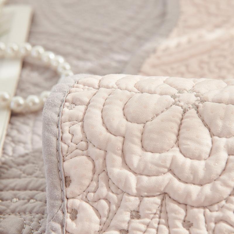 French Retro Embroidery Pure Cotton Sofa Cushion, Universal In All Seasons, Light Luxury Fabric Sofa Towel Cover, Non-Slip Leather Seat Cushion