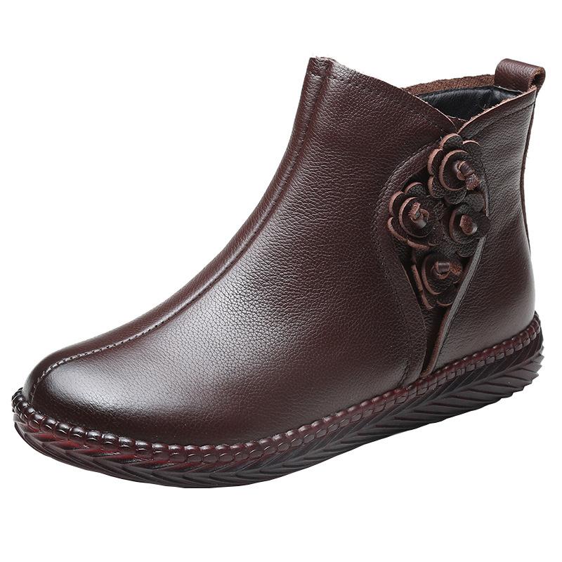 Winter leather cotton shoes women's flat bottom with fleece to keep warm mother shoes comfortable non-slip cotton boots in the elderly short boots wo