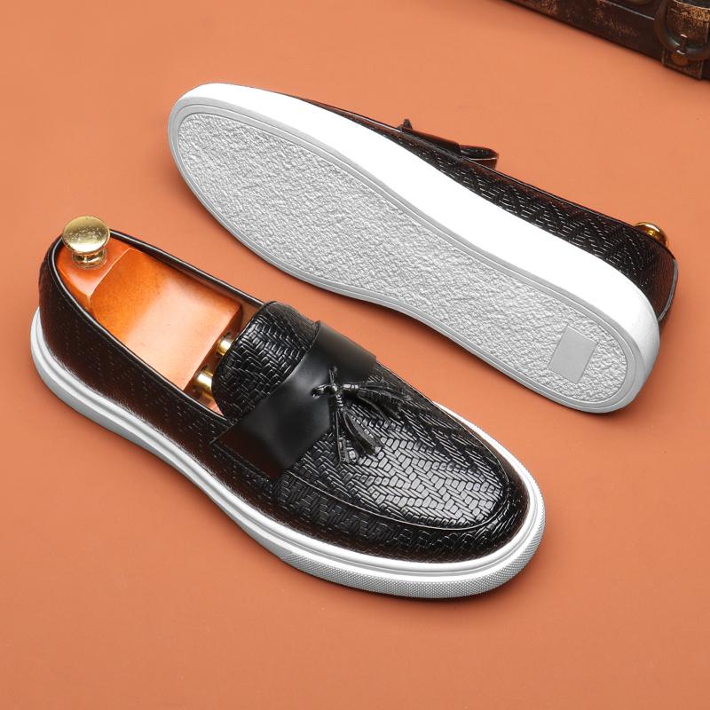 Fashion Men's Casual Leather Shoes Slip-on Men Classic British Style Tassels Loafers Mens Outdoor Driving Flats