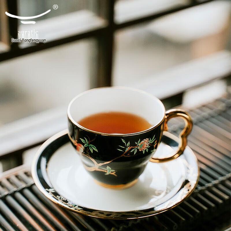 Набор из 2-х фарфоровых чашек для чая и кофе Yong Feng Yuan Madam с изображением граната 160 мл