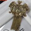 Vintage Gold Chain Fringed Brooch Medieval Jewelry Corsage Women'S Clothing Accessories Bronze Pin Clothing Accessories
