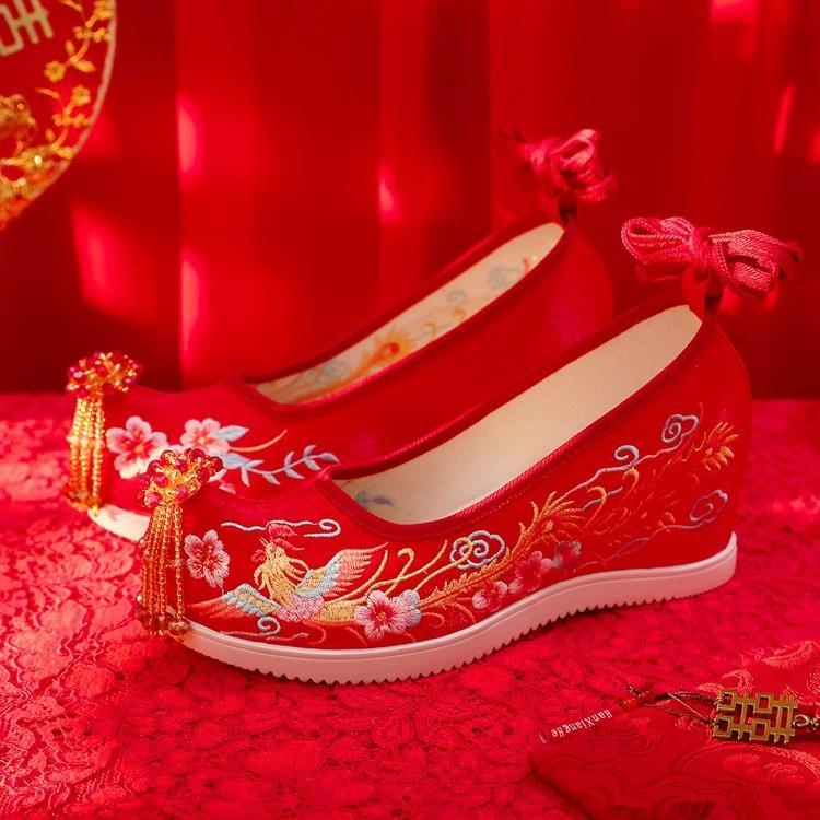 Fashion 6-CMOriental Elegance Beaded - Tassel Embroidered Raise Your Head Wedges | Hanfu - Friendly Classical - Style Shoes