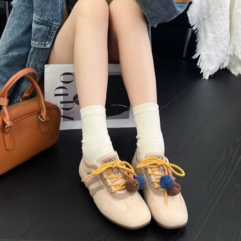 

~ Ballet women s new autumn sports lightweight little white shoes flat racing shoes board shoes 35