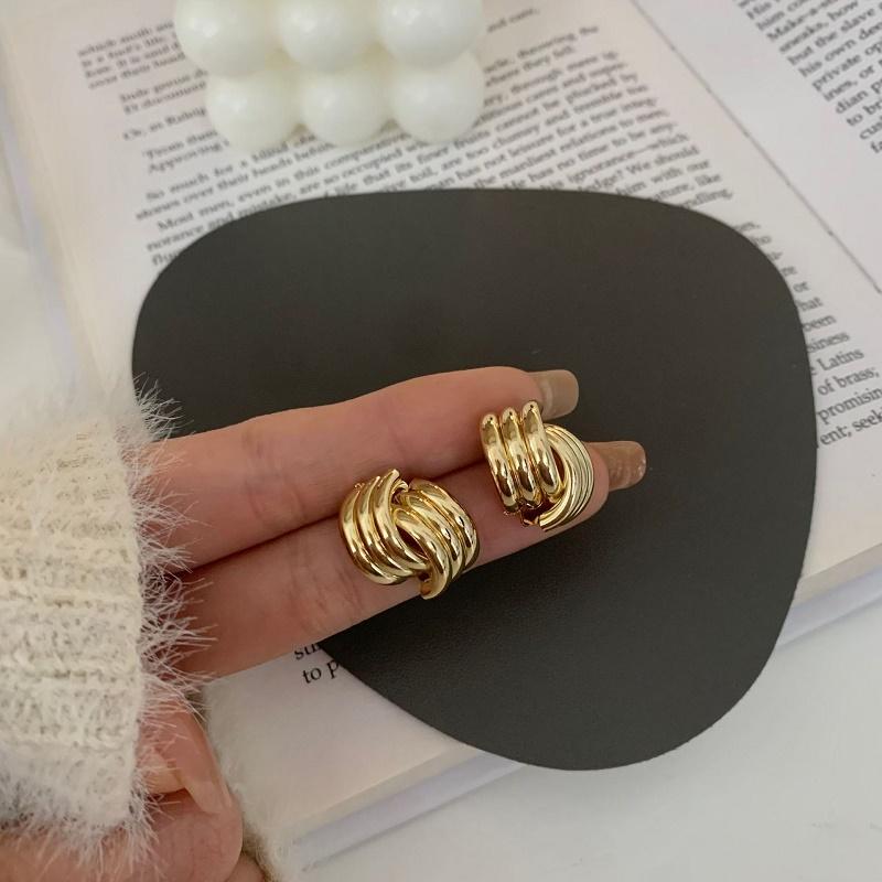 Fashion Metal Twisted Knotted Stud Earrings For Woman Exaggerated Gold Silver Color Geometric Statement Earrings Jewelry