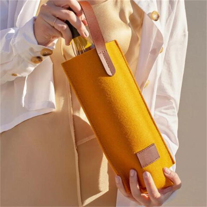 Portable 750ml Felt Wine Gift Bag - Handheld Alcohol & Beverage Storage