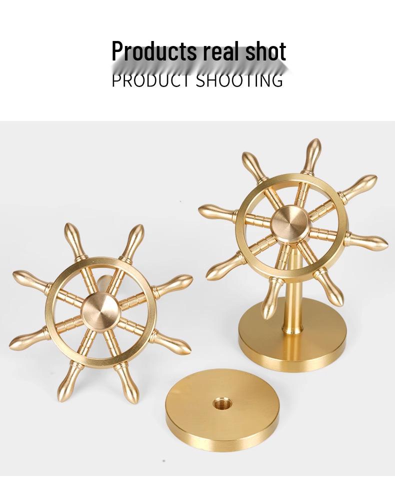 Ornement Spinner Roue de Navire en Laiton Rotatif - Décoration de Bureau en Métal & Cadeau