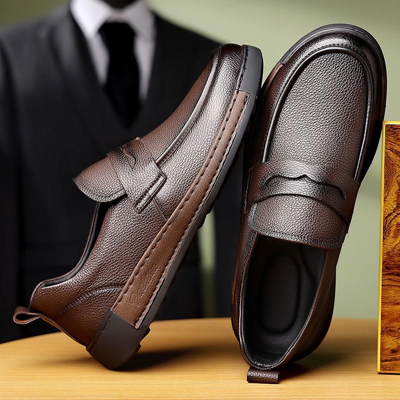 2026 Men's Soft Sole Leather Loafers: Breathable, Fashionable, Slip-on Driving Shoes