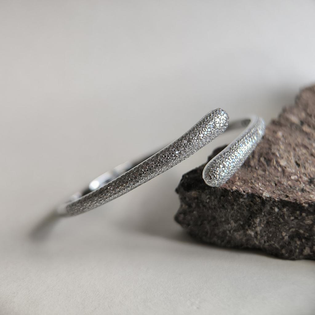 Silver Bracelet with Cubic Zirconia, Item Weight 11.73 G (2206545)