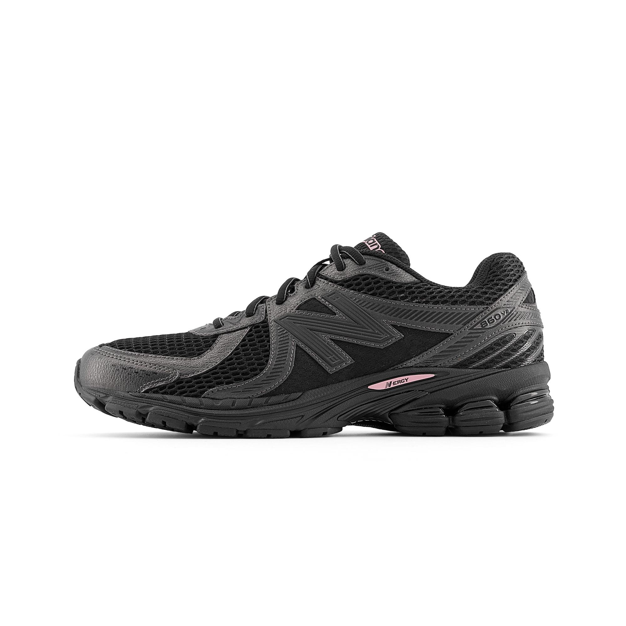 

New Balance 860v2 Черно-розовый 41.5
