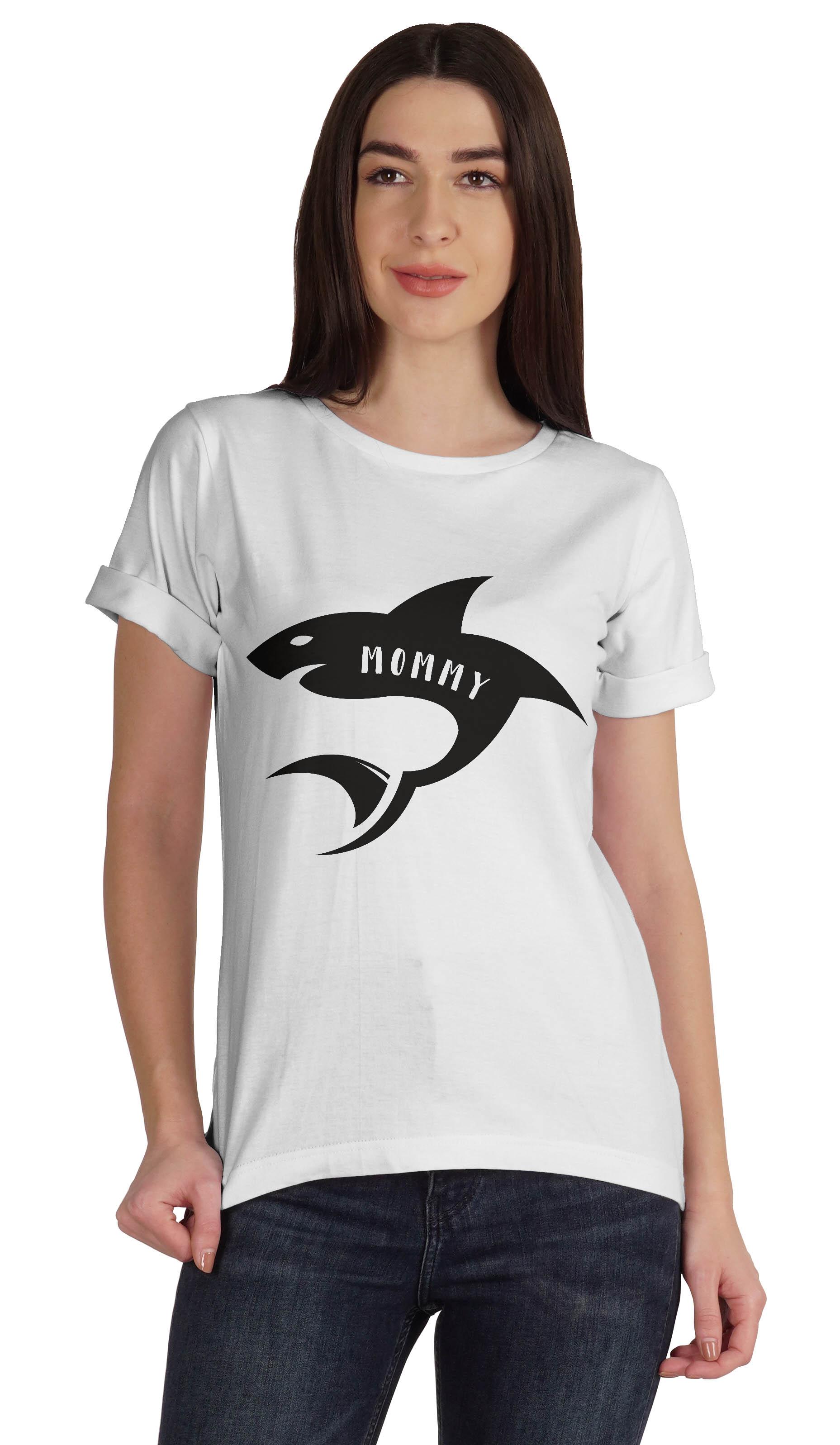 

Жіноча бавовняна футболка з коротким рукавом Inkmeso з графічним вирізом Mommy Shark XXL білий