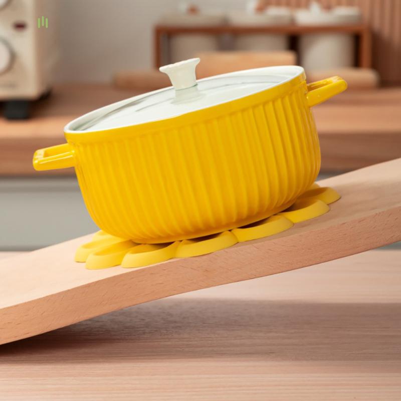 Daisy Silicone Coaster Thickened Non-slip Anti-scalding Heat Resistant Insulation Pad Pot Mat